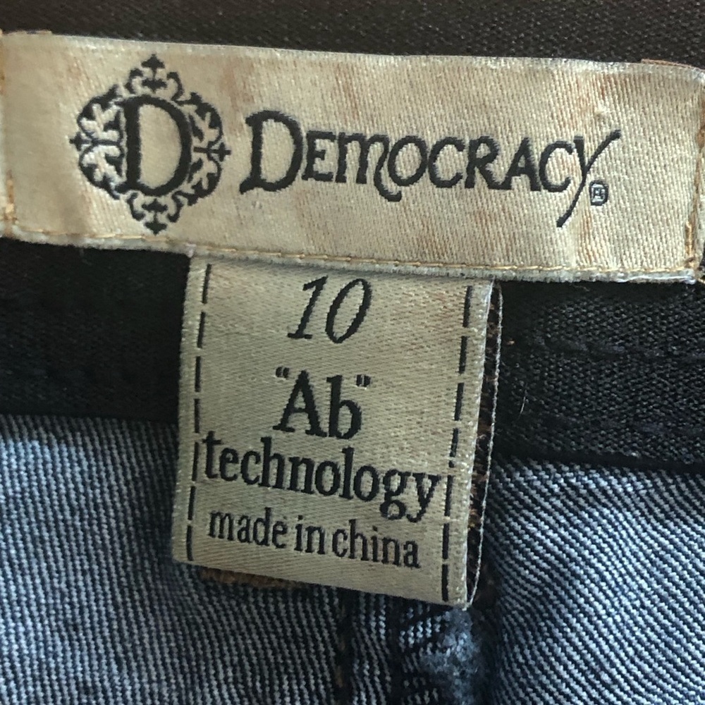 Democracy Size 10 Ab Technology jeans. Medium wash denim stretch mid-rise - Picture 7 of 10